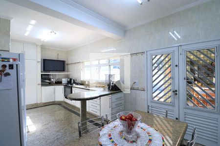 Casa à venda com 500m², 4 quartos e 5 vagasCozinha