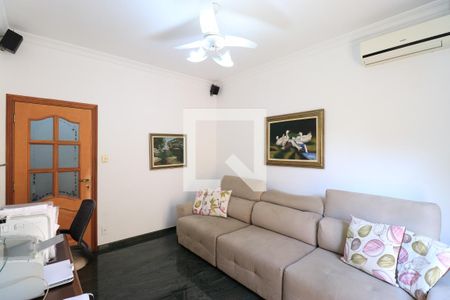 Casa à venda com 500m², 4 quartos e 5 vagasQuarto 3