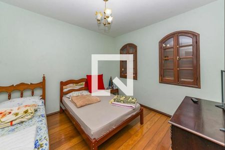 Casa à venda com 384m², 5 quartos e 4 vagas