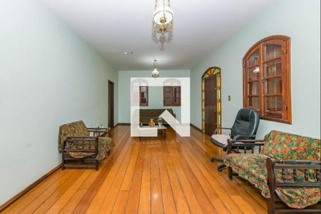 Casa à venda com 384m², 5 quartos e 4 vagas