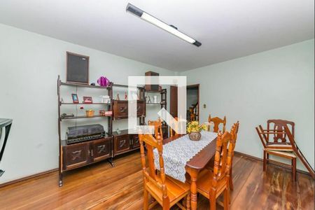 Casa à venda com 384m², 5 quartos e 4 vagas