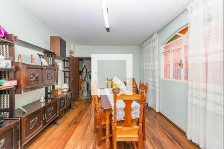 Casa à venda com 384m², 5 quartos e 4 vagas