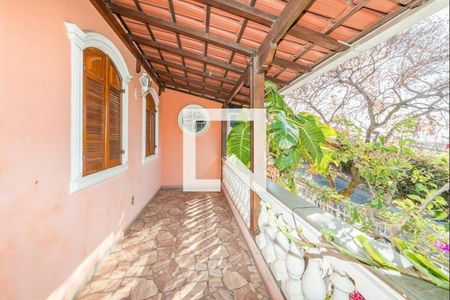 Casa à venda com 384m², 5 quartos e 4 vagas