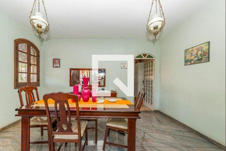 Casa à venda com 384m², 5 quartos e 4 vagas