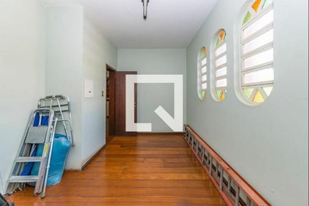 Casa à venda com 384m², 5 quartos e 4 vagas