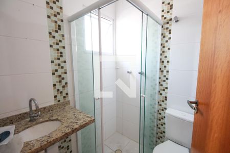 Banheiro da Suíte de casa para alugar com 3 quartos, 91m² em Vila Carrão, São Paulo