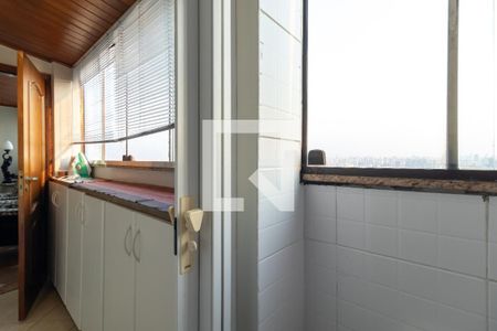 Apartamento à venda com 156m², 4 quartos e 3 vagasPiso superior Lavanderia 