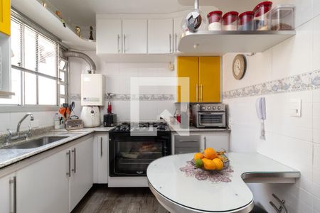 Apartamento à venda com 156m², 4 quartos e 3 vagasCozinha 