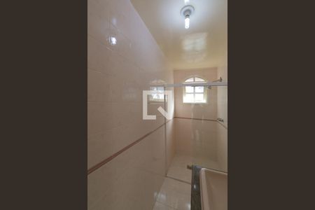 Casa à venda com 200m², 5 quartos e 6 vagas Casa à venda com 200m², 5 quartos e 6 vagasBanheiro