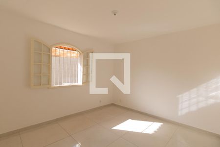 Casa à venda com 200m², 5 quartos e 6 vagas Casa à venda com 200m², 5 quartos e 6 vagasQuarto 3