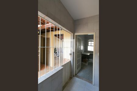 Casa à venda com 200m², 5 quartos e 6 vagas Casa à venda com 200m², 5 quartos e 6 vagasÁrea de Serviço