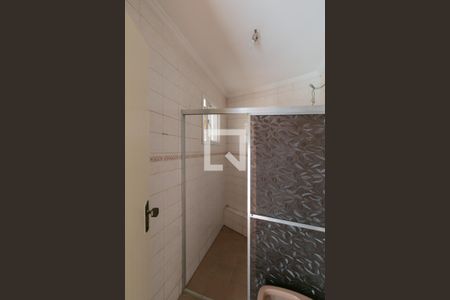 Casa à venda com 200m², 5 quartos e 6 vagas Casa à venda com 200m², 5 quartos e 6 vagasBanheiro de Serviço