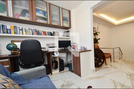 Escritorio de apartamento à venda com 3 quartos, 265m² em Sion, Belo Horizonte