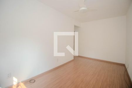 Sala de apartamento para alugar com 1 quarto, 42m² em Jardim Itu, Porto Alegre