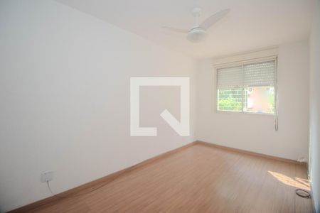 Sala de apartamento para alugar com 1 quarto, 42m² em Jardim Itu, Porto Alegre
