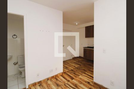Sala de apartamento para alugar com 2 quartos, 45m² em Parque Vitória, São Paulo