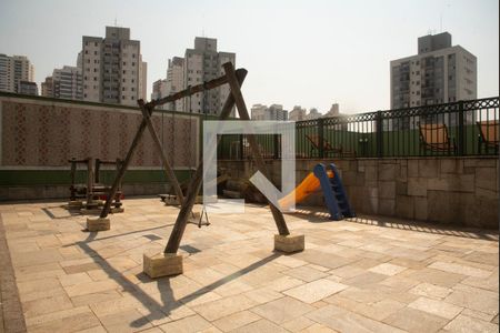 Apartamento à venda com 107m², 3 quartos e 3 vagas Apartamento à venda com 107m², 3 quartos e 3 vagasÁrea comum - Playground