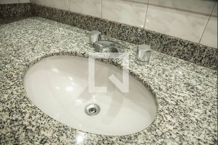 Apartamento à venda com 107m², 3 quartos e 3 vagas Apartamento à venda com 107m², 3 quartos e 3 vagasBanheiro