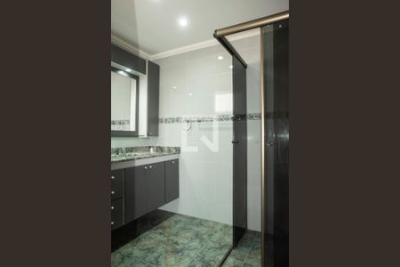 Apartamento à venda com 107m², 3 quartos e 3 vagas Apartamento à venda com 107m², 3 quartos e 3 vagasBanheiro da Suíte