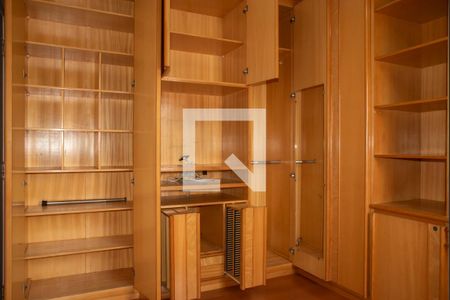 Apartamento à venda com 107m², 3 quartos e 3 vagas Apartamento à venda com 107m², 3 quartos e 3 vagasQuarto 2