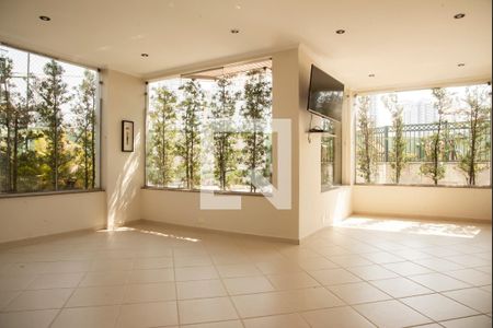 Apartamento à venda com 107m², 3 quartos e 3 vagas Apartamento à venda com 107m², 3 quartos e 3 vagasÁrea comum - Salão de festas