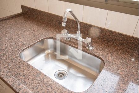 Apartamento à venda com 107m², 3 quartos e 3 vagas Apartamento à venda com 107m², 3 quartos e 3 vagasCozinha