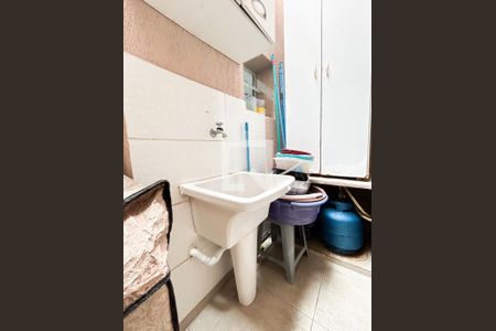 Casa à venda com 131m², 3 quartos e 2 vagas Casa à venda com 131m², 3 quartos e 2 vagasÁrea de Serviço