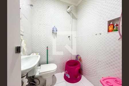 Casa à venda com 131m², 3 quartos e 2 vagas Casa à venda com 131m², 3 quartos e 2 vagasBanheiro 2