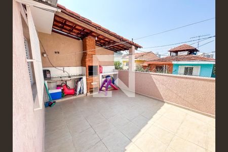 Casa à venda com 131m², 3 quartos e 2 vagas Casa à venda com 131m², 3 quartos e 2 vagasÁrea Externa