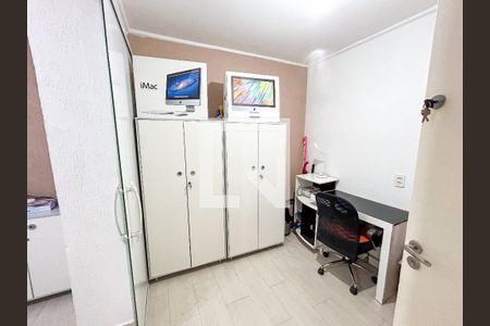 Casa à venda com 131m², 3 quartos e 2 vagas Casa à venda com 131m², 3 quartos e 2 vagasEscritório