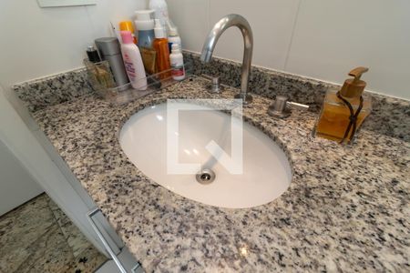 Apartamento à venda com 205m², 3 quartos e 2 vagasBanheiro da Suíte 1