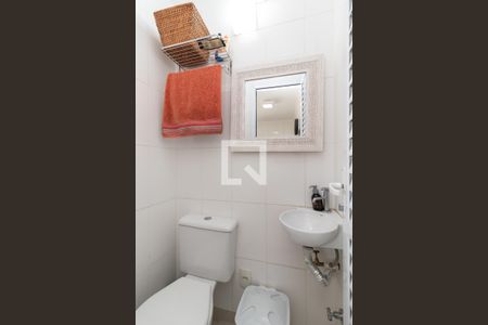 Apartamento à venda com 205m², 3 quartos e 2 vagasBanheiro 4