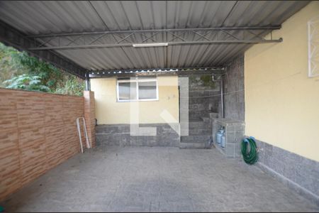 Casa à venda com 420m², 4 quartos e 1 vagaQuintal