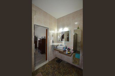 Casa à venda com 420m², 4 quartos e 1 vagaBanheiro da Suíte