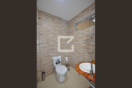 Casa à venda com 420m², 4 quartos e 1 vagaBanheiro da Piscina