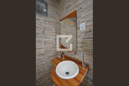 Casa à venda com 420m², 4 quartos e 1 vagaBanheiro da Piscina