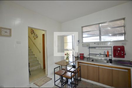 Casa à venda com 420m², 4 quartos e 1 vagaCozinha