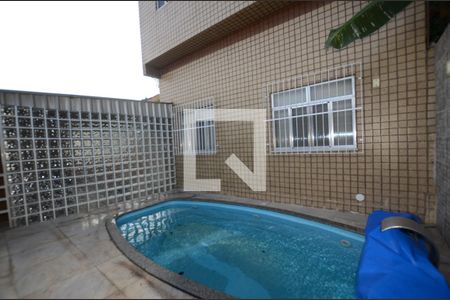 Casa à venda com 420m², 4 quartos e 1 vagaPiscina