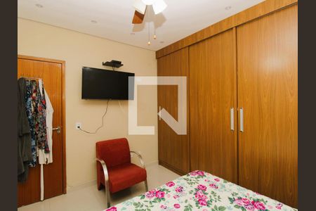 Casa de condomínio à venda com 102m², 3 quartos e 2 vagasSuíte