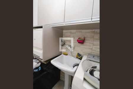 Casa de condomínio à venda com 102m², 3 quartos e 2 vagasÁrea de Serviço