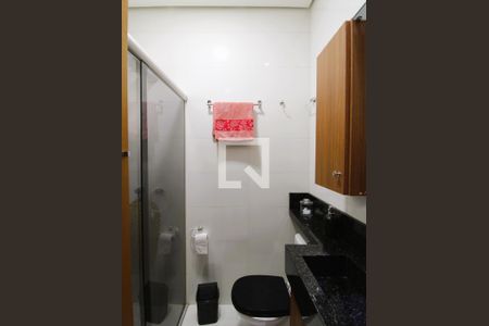 Casa de condomínio à venda com 102m², 3 quartos e 2 vagasBanheiro da Suíte