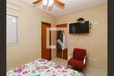 Casa de condomínio à venda com 102m², 3 quartos e 2 vagasSuíte