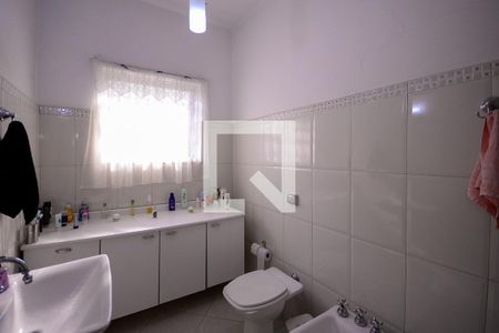 Casa à venda com 120m², 3 quartos e 3 vagas Casa à venda com 120m², 3 quartos e 3 vagasBanheiro