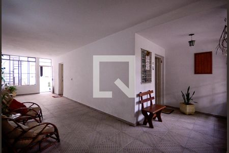 Casa à venda com 120m², 3 quartos e 3 vagas Casa à venda com 120m², 3 quartos e 3 vagasGaragem
