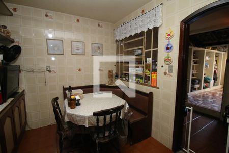 Casa à venda com 420m², 3 quartos e 2 vagasCozinha