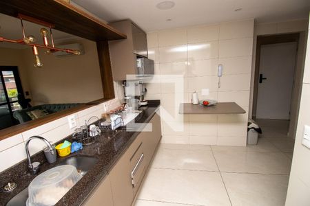 Apartamento à venda com 220m², 2 quartos e 3 vagasCozinha