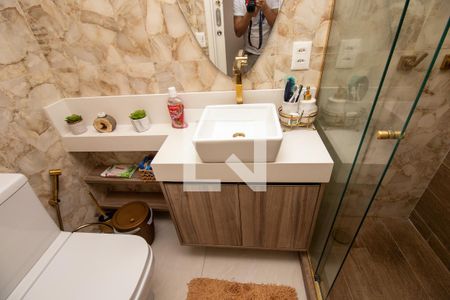 Apartamento à venda com 220m², 2 quartos e 3 vagasBanheiro Social