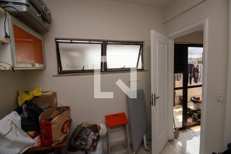 Apartamento à venda com 220m², 2 quartos e 3 vagasQuarto de Serviço