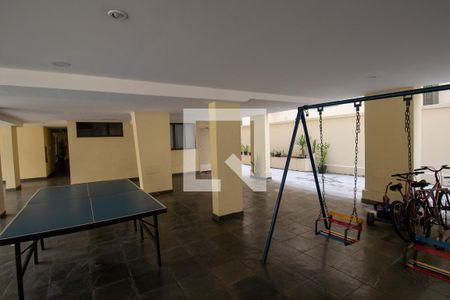 Apartamento à venda com 220m², 2 quartos e 3 vagasÁrea comum - Playground