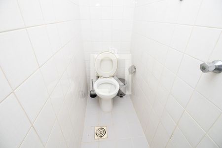 Apartamento à venda com 220m², 2 quartos e 3 vagasBanheiro de serviço